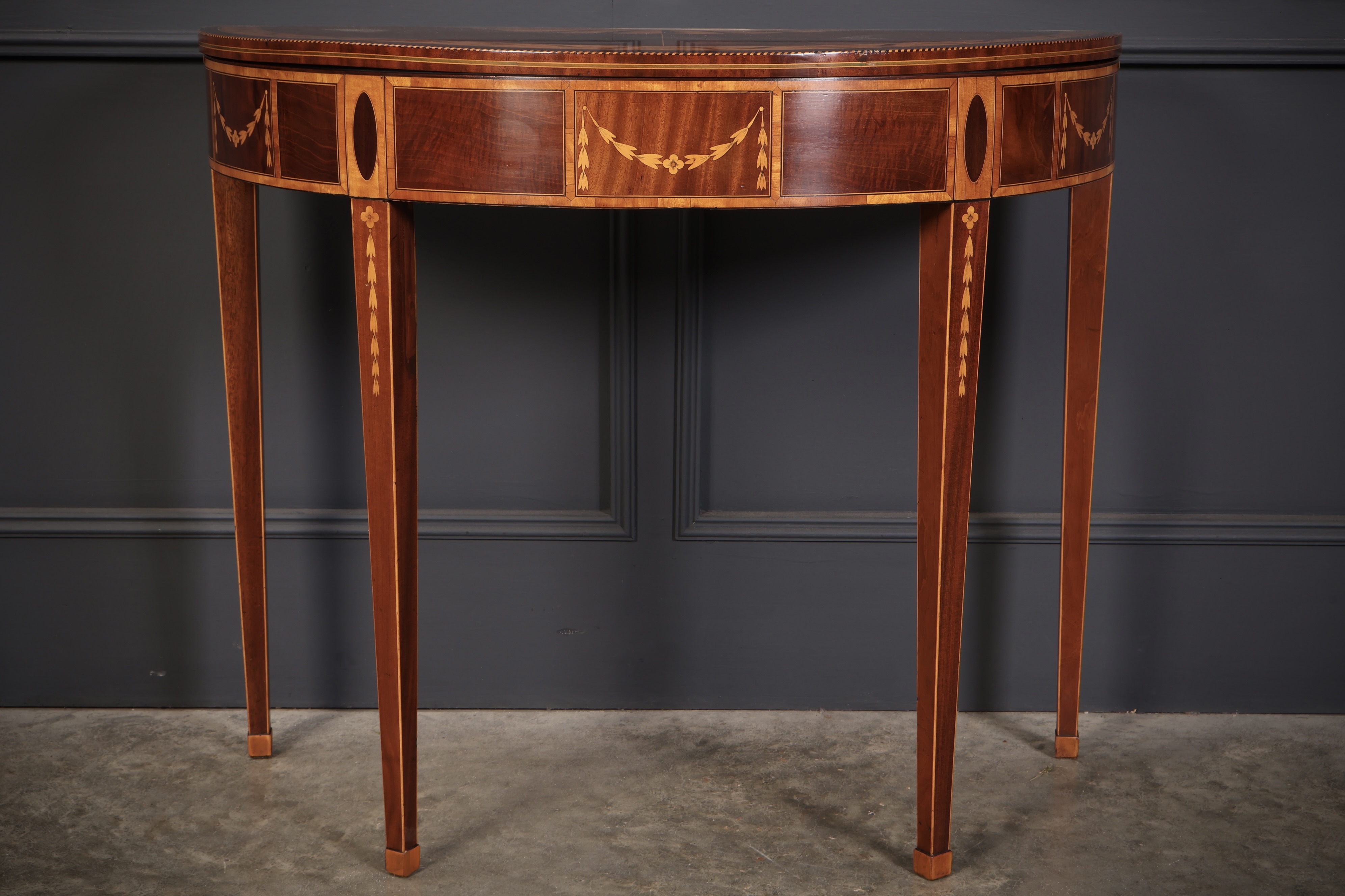 Rare 18th Century Marquetry Inlaid Tea Table 18th century Antique Furniture 9